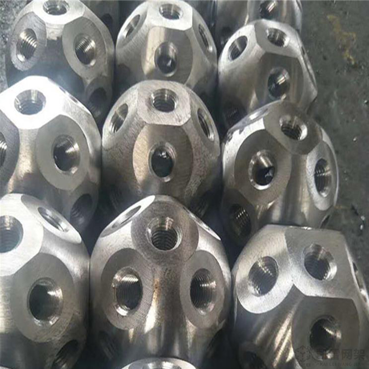 兴义螺栓球网架加工安装方法